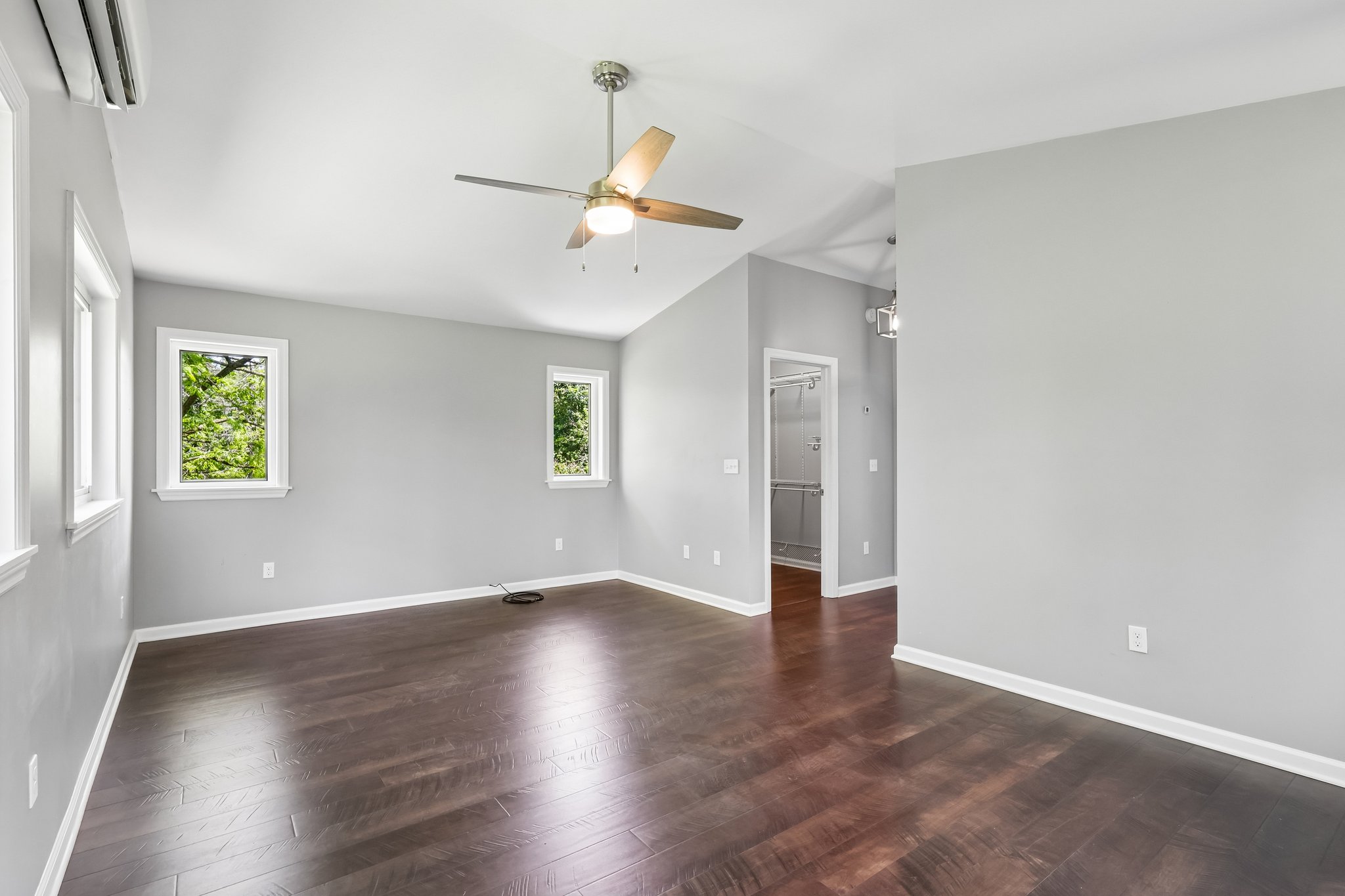 Fairview Rd-S3005-042.jpg
