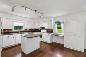 Fairview Rd-S3005-013.jpg