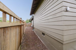  Photo 51