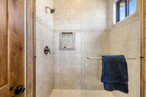 Bathroom 3_2