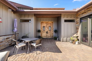 Front Patio_4