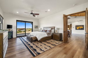 Primary Bedroom_1