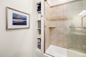 Bathroom 2_2