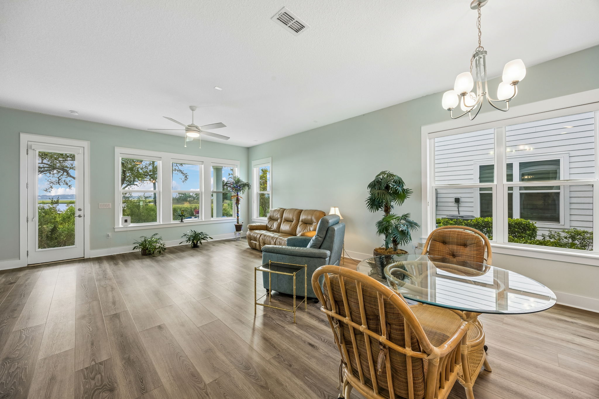 Living/Dining Room