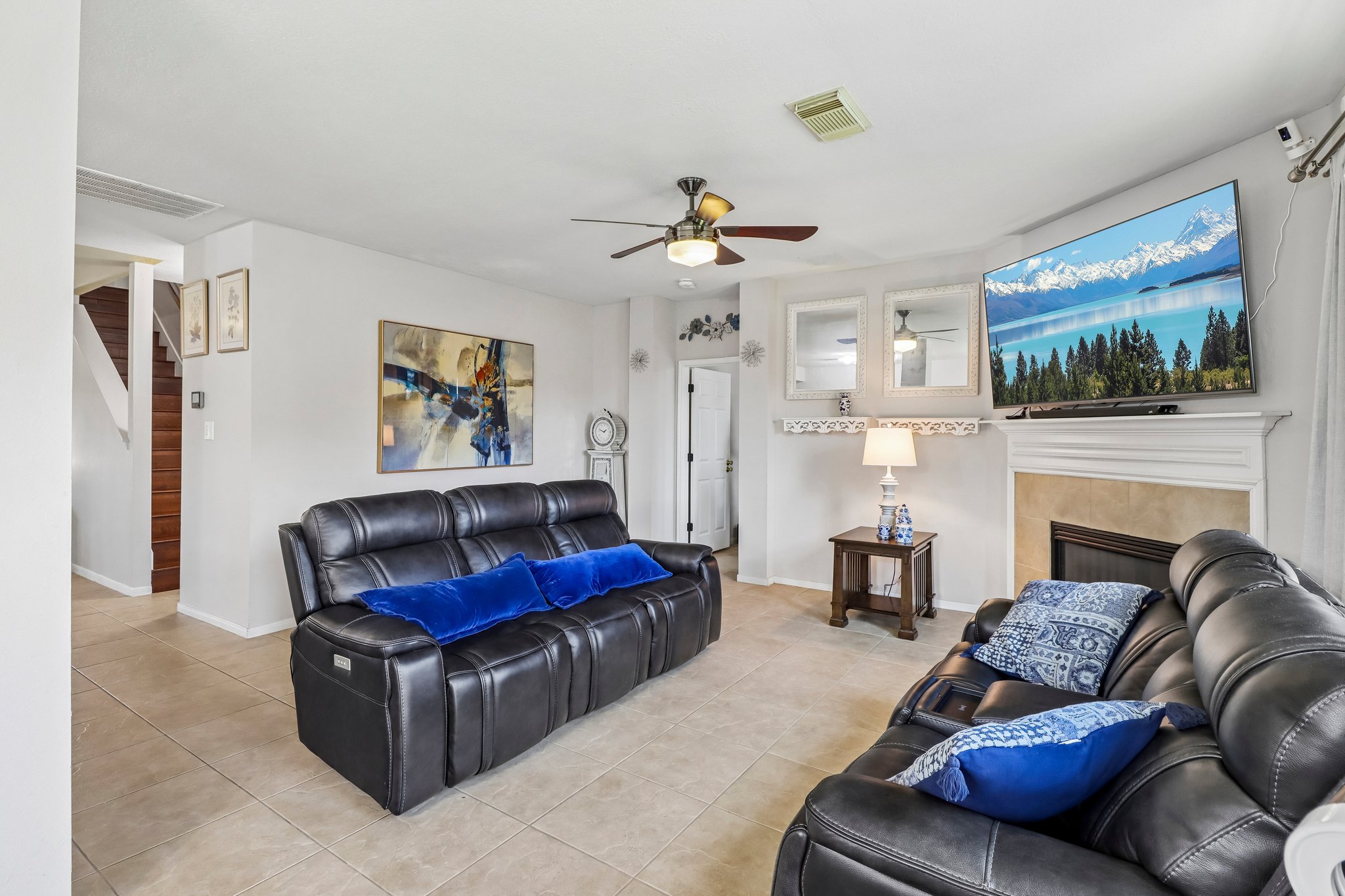 Lacy Willow Ct-S2208-003.jpg