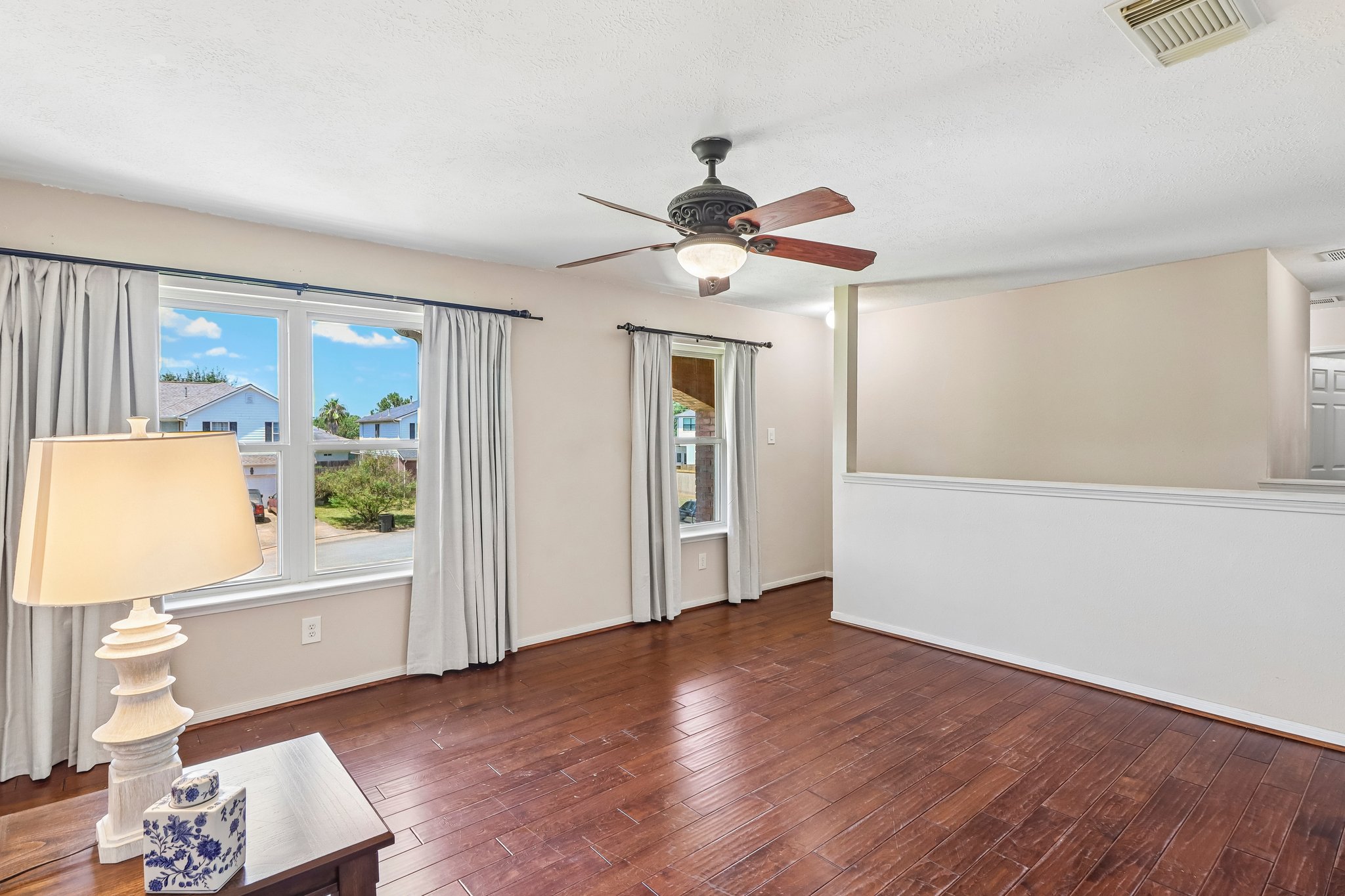 Lacy Willow Ct-S2208-020.jpg