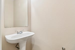Lacy Willow Ct-S2208-012.jpg