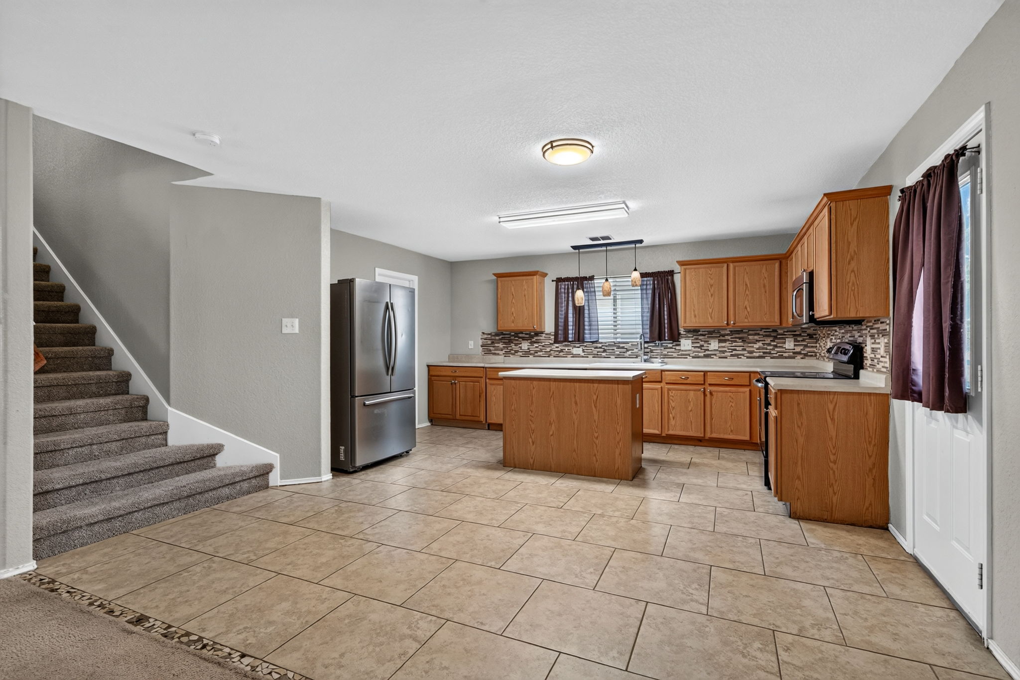 Kitchen/Breakfast Area