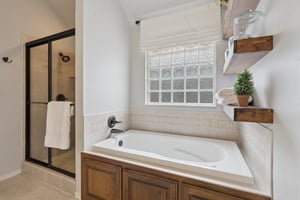 8809 NW 114th Cir_028.jpg
