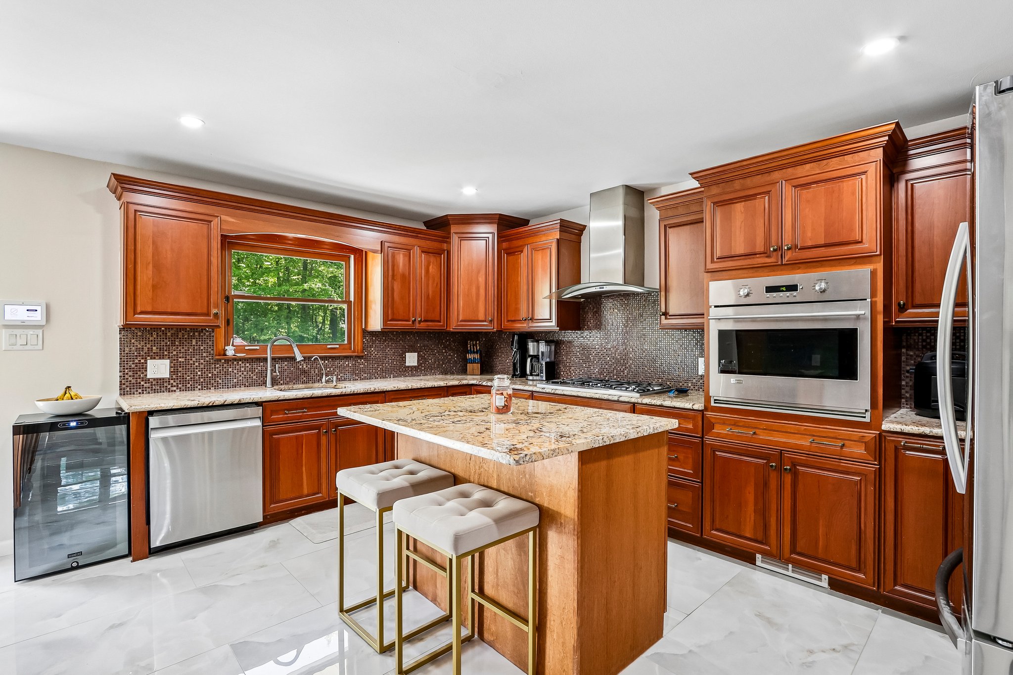Bordentown Ave-S1305-019.jpg