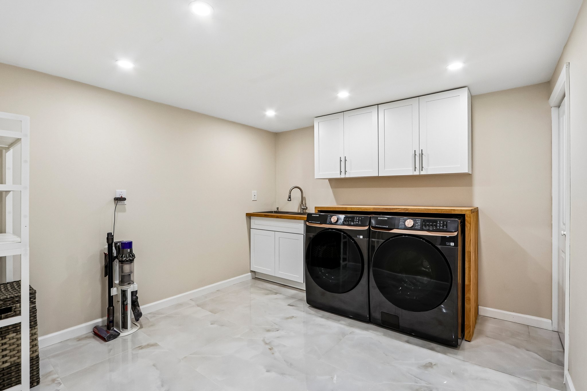 Bordentown Ave-S1305-038.jpg