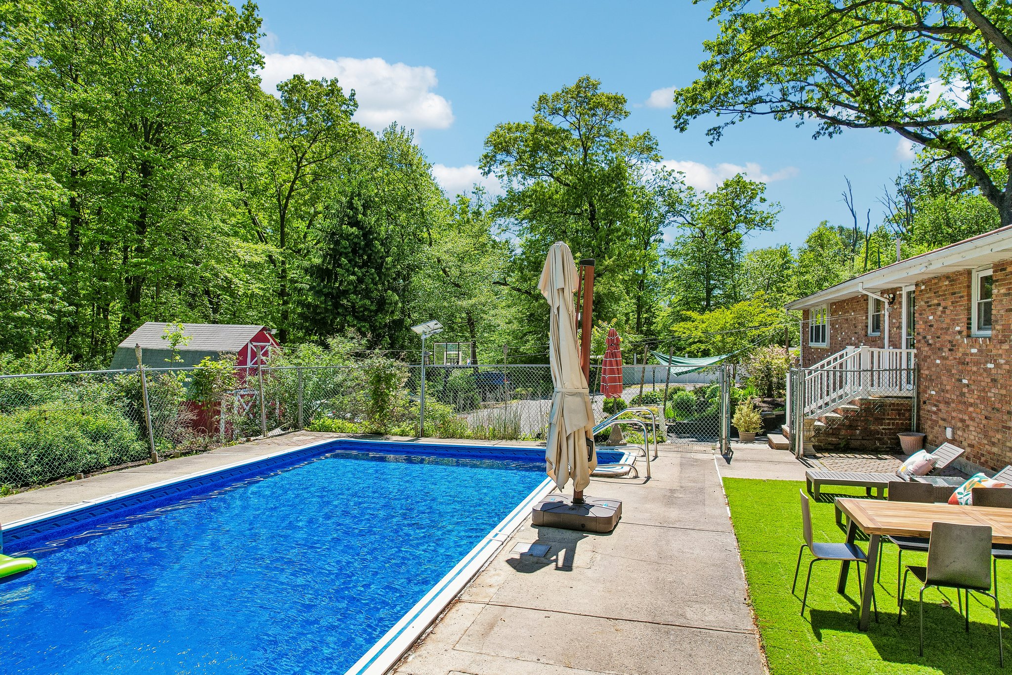 Bordentown Ave-S1305-051.jpg