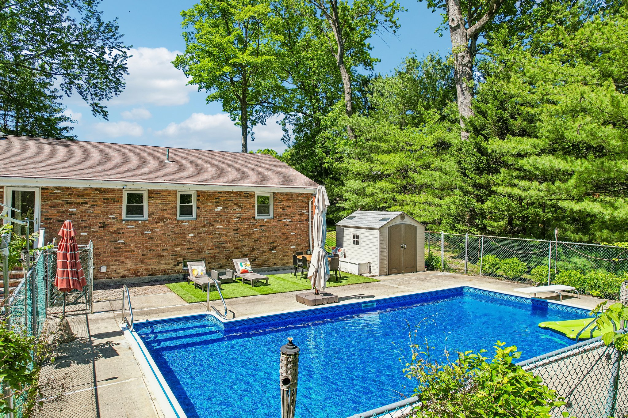 Bordentown Ave-S1305-054.jpg