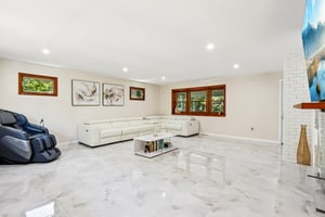 Bordentown Ave-S1305-013.jpg
