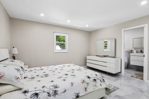 Bordentown Ave-S1305-030.jpg
