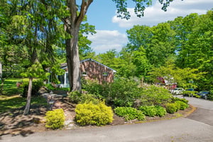 Bordentown Ave-S1305-065.jpg