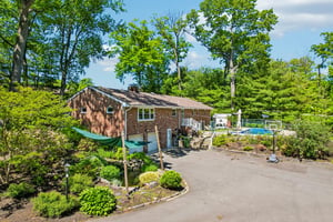 Bordentown Ave-S1305-066.jpg