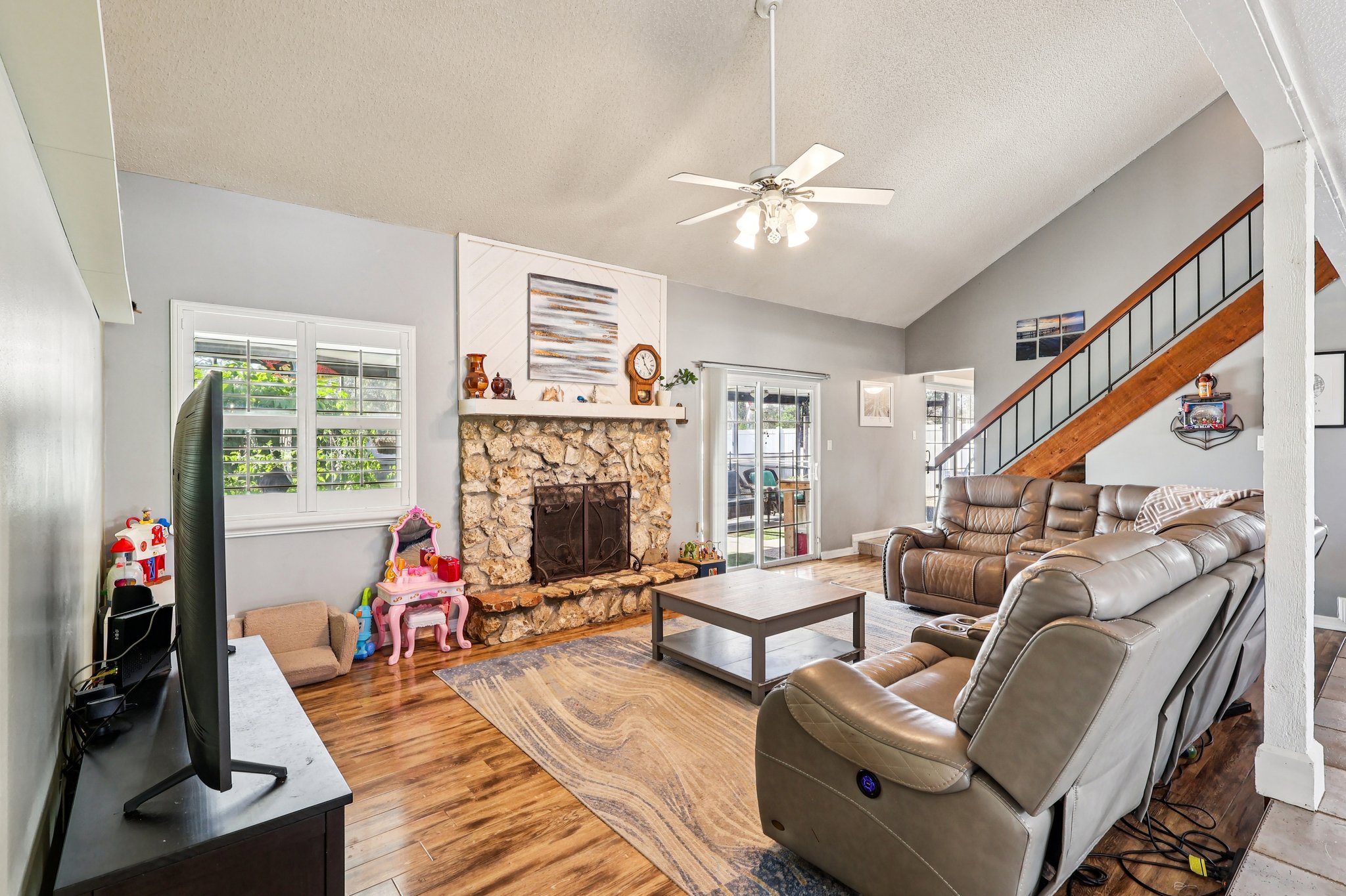 S Shadow Bay Dr-S3112-005.jpg