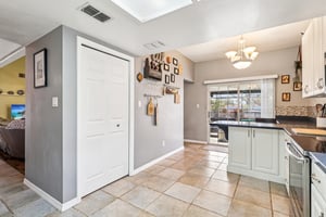 S Shadow Bay Dr-S3112-010.jpg