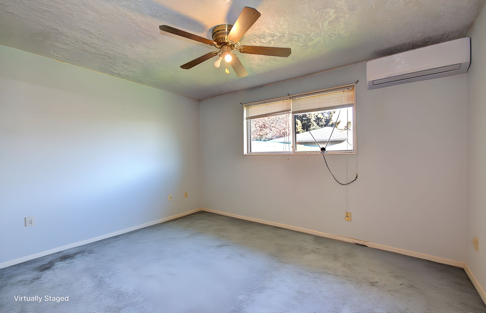 03 2nd bedroom furniture removed.jpeg