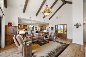 Living Room (4)