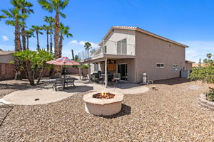 Backyard fire pit