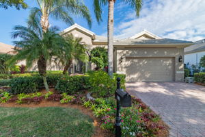 8818 New Castle Dr, Fort Myers, FL 33908, USA Photo 0