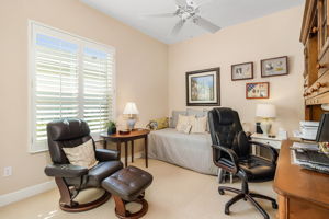 8818 New Castle Dr, Fort Myers, FL 33908, USA Photo 36