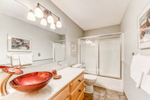 Full bath for guests/family