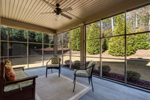 Screened-in Porch