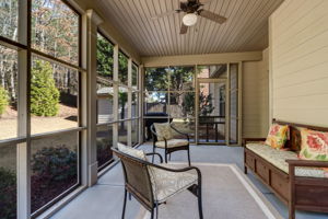 Screened-in Porch