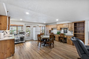 Lower Level - Kitchenette