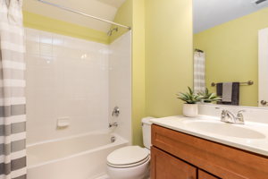 8820 Barn Owl Ct, Gainesville, VA 20155, USA Photo 38