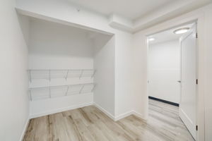 S Hosmer St-003