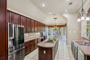 Ballinger Dr-S0410-015.jpg