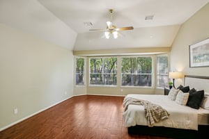 Ballinger Dr-S0410-031.jpg