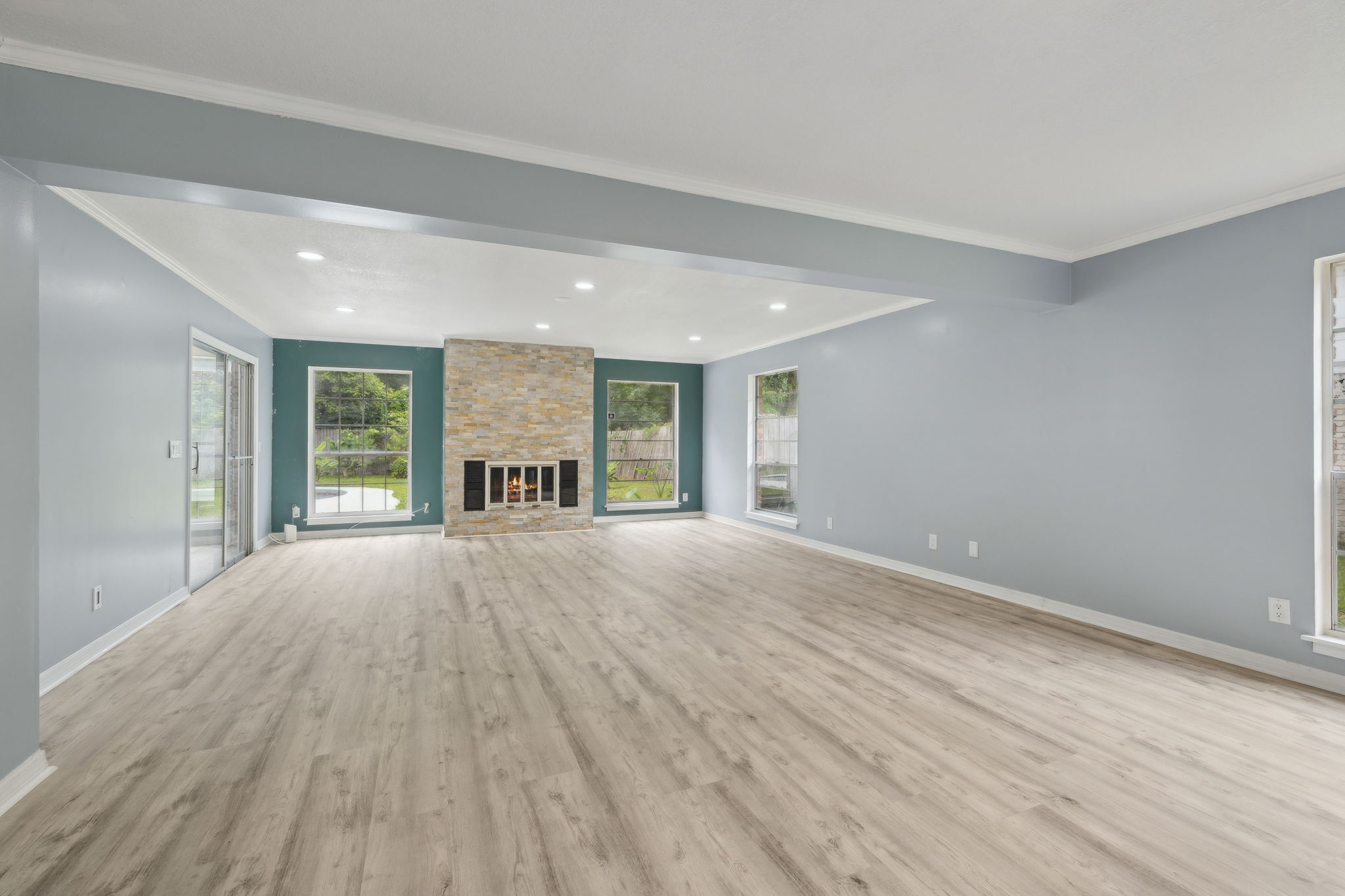 Living/Dining Room