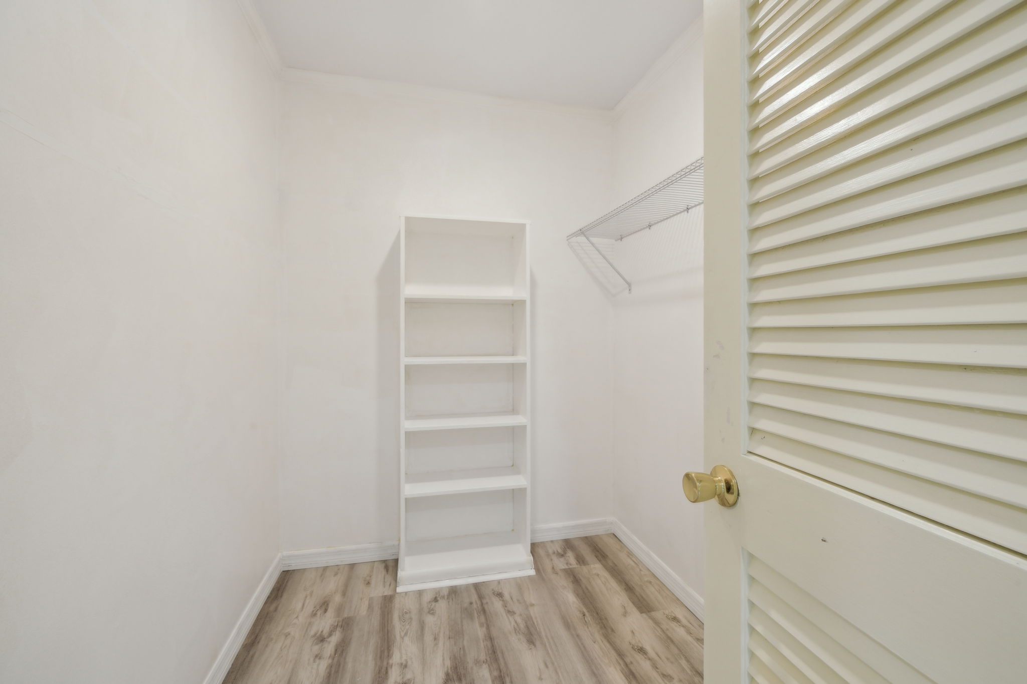 Primary Bedroom Closet