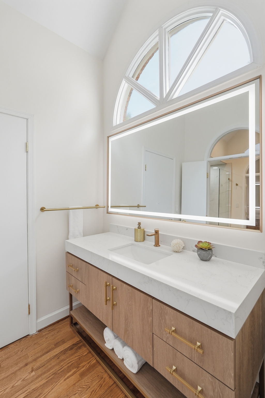 Primary Bathroom Dual Vanities