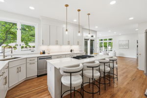 NEWLY Renovated Gourmet Kitchen with Expansive Center Island