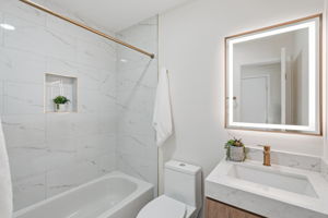 Ensuite Bathroom 2