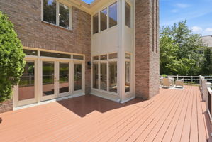 Rear Deck Entertainment Area