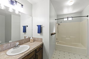  Photo 48