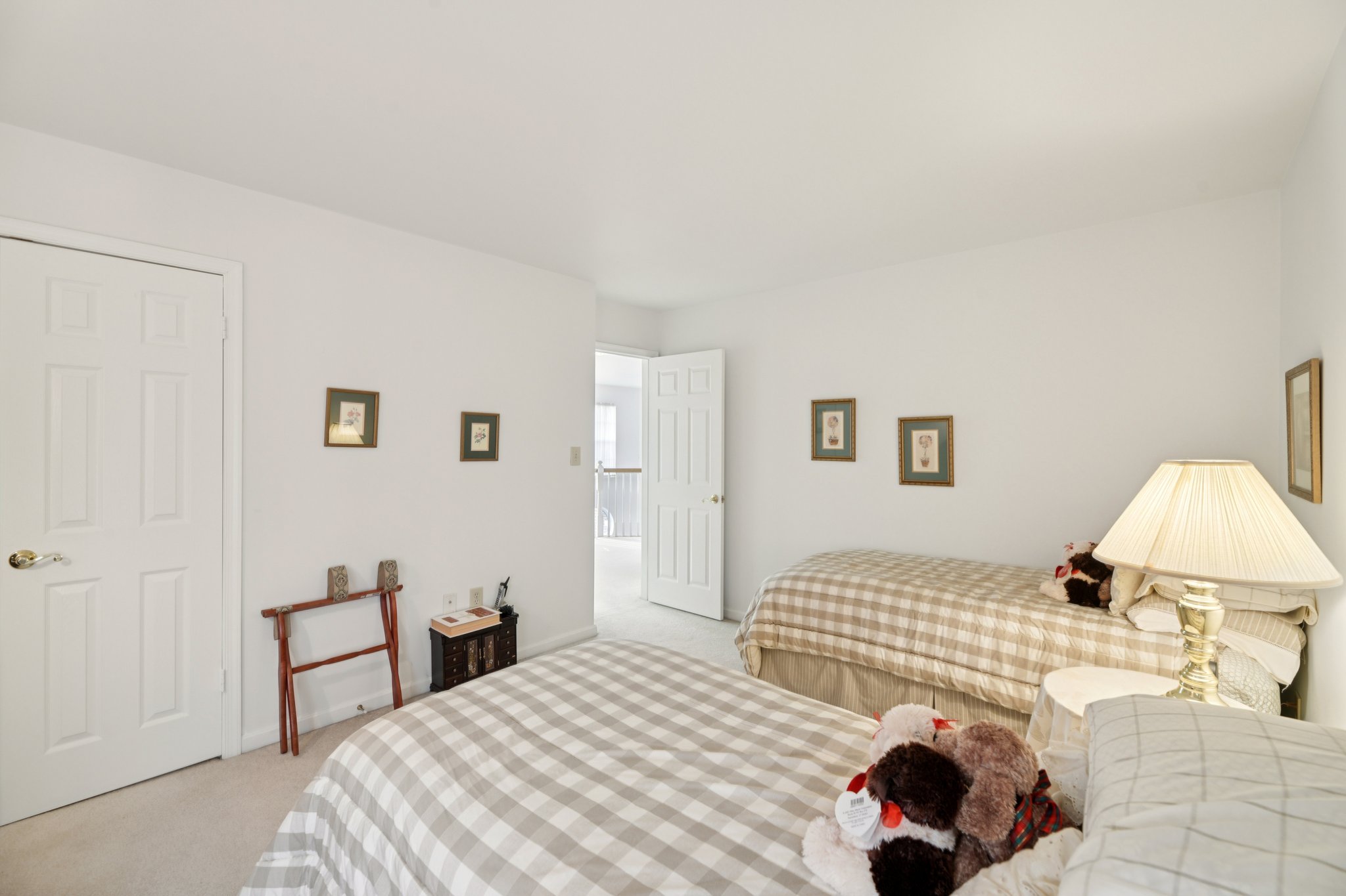 Creekway Dr-L1501-033.jpg