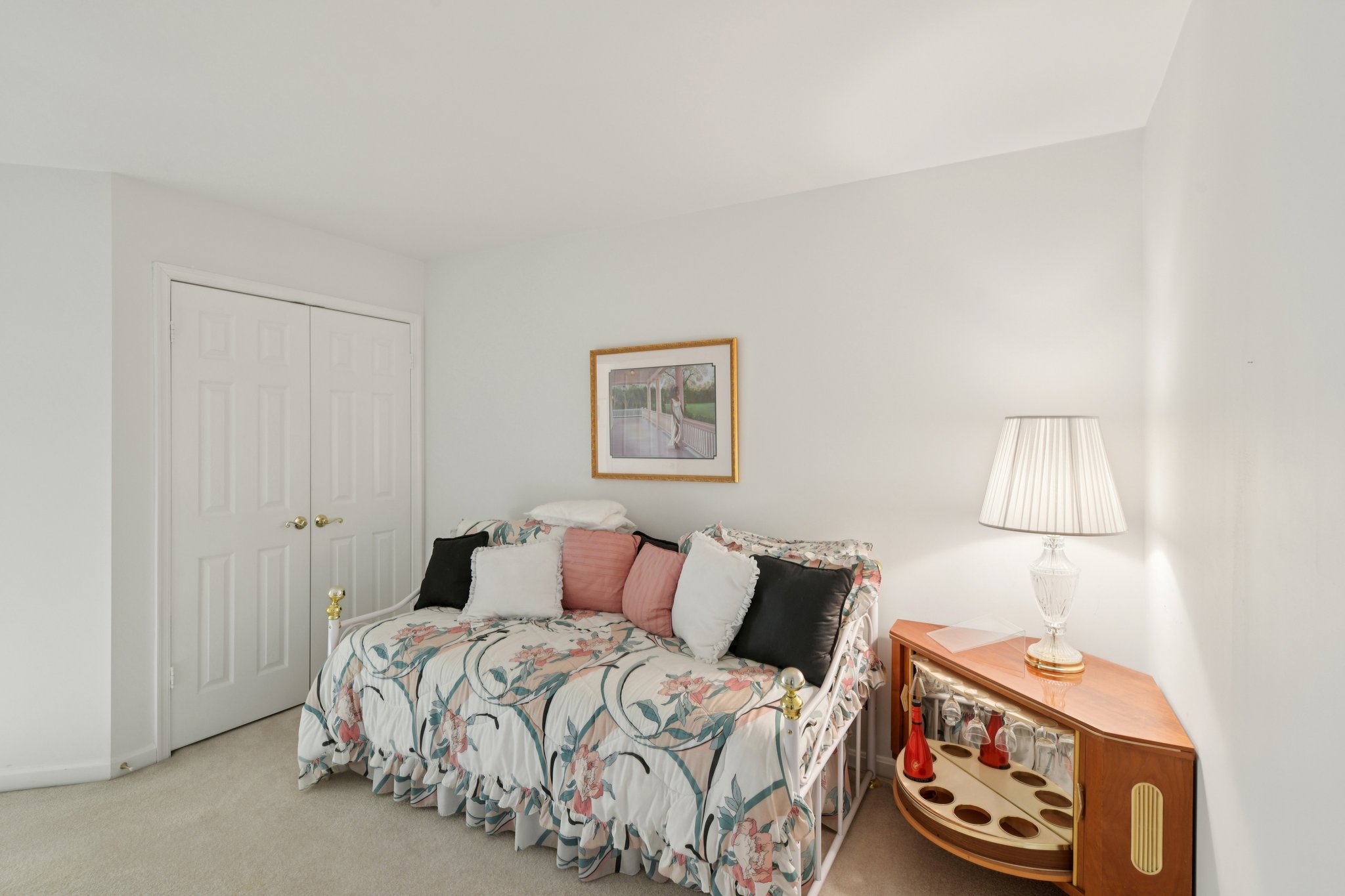 Creekway Dr-L1501-041.jpg