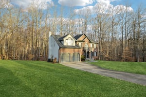 Creekway Dr-L1501-001.jpg