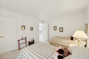 Creekway Dr-L1501-033.jpg