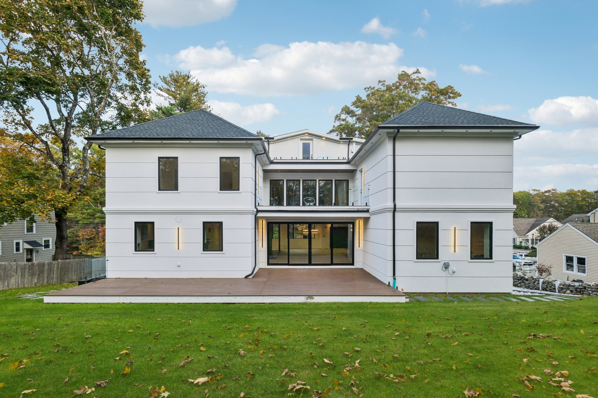 Greendale Ave-L2410-070.jpg