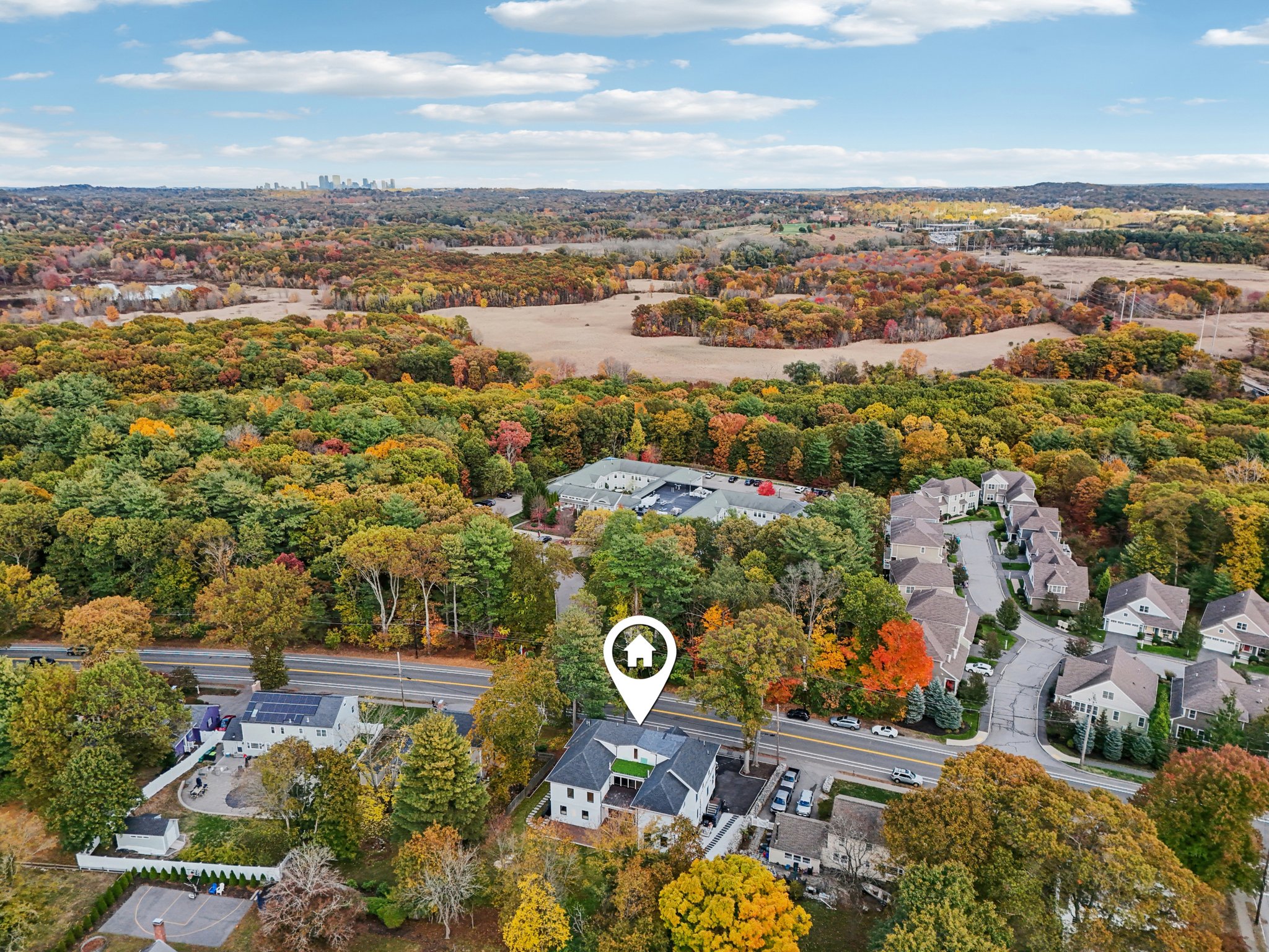 Greendale Ave-L2410-082.jpg