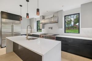 Greendale Ave-L2410-012.jpg